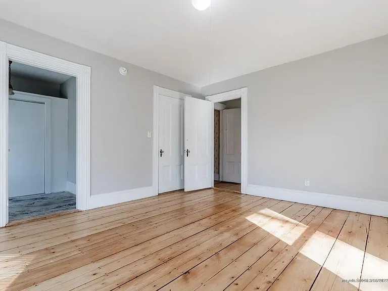 24 Lamb St #B — Photo 10