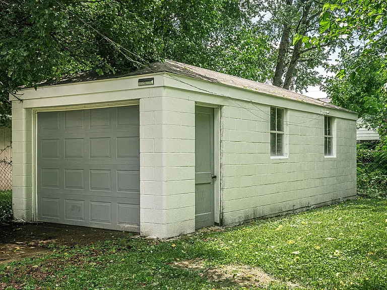 608 Colorado Ave — Photo 42