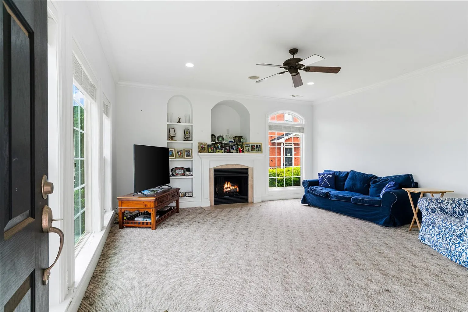 901 Renaissance Ct — Photo 4
