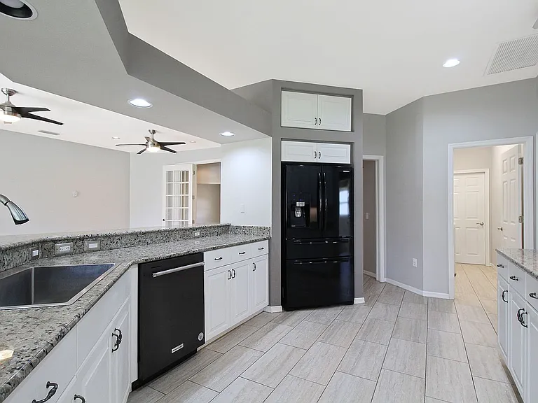 4815 77th St E — Photo 21