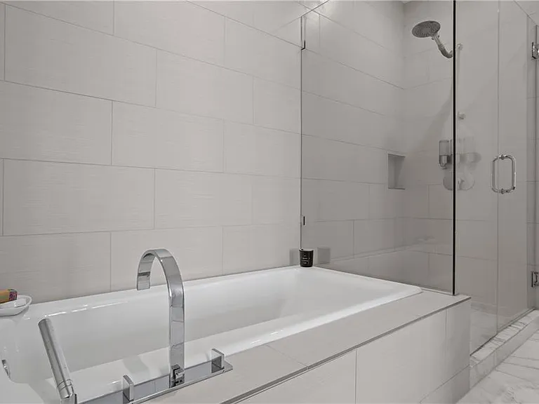 45 Ivan Allen Jr Blvd NW #2506 — Photo 25