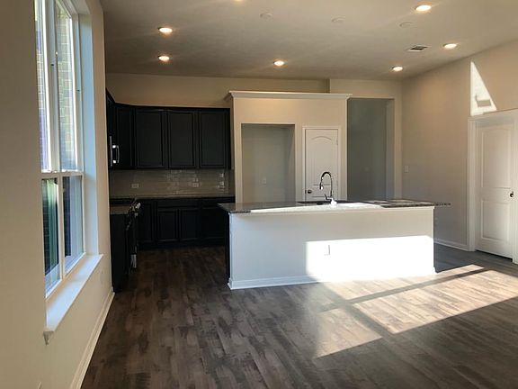 3rd image of 6313 Eldora Dr
