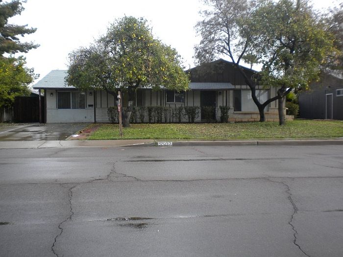 1st image of 5507 S College Ave
