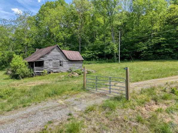 4706 Swallows Creek Rd, Hiawassee, GA 30546