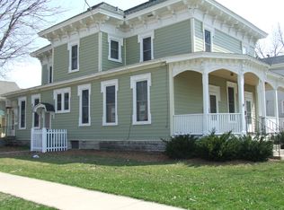 204 S Maple St, Sycamore, IL 60178