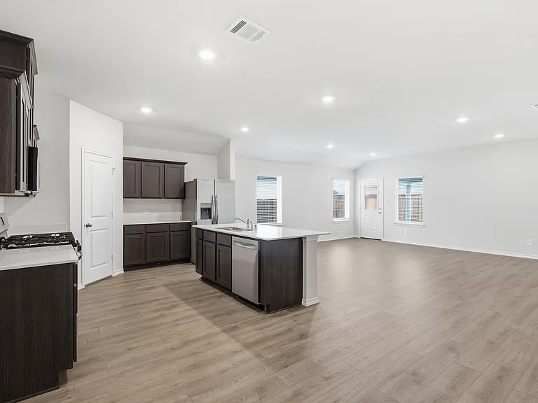 718 Orchid Way — Photo 5