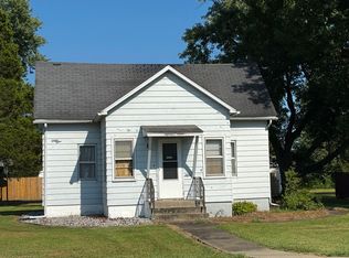 1507 N Russell St, Marion, IL 62959