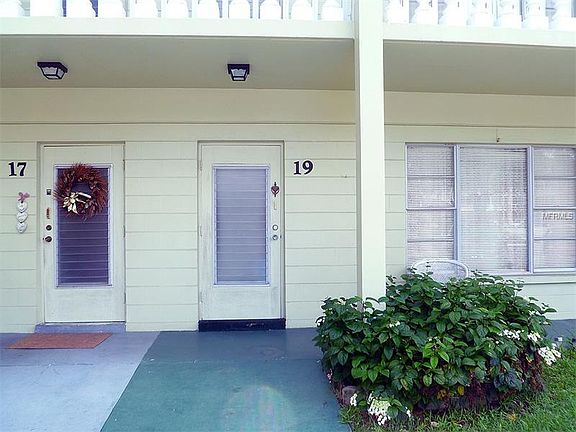 3rd image of 2459 Columbia Dr APT 19