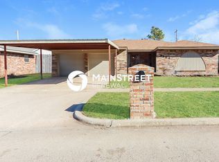 9304 S Winston Way, Oklahoma City, OK 73139