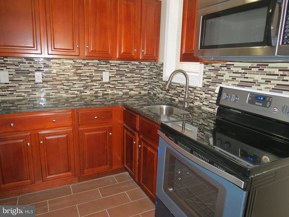 1st image of 539 Cantrell St