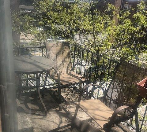 5th image of 2627 28th St APT 2D
