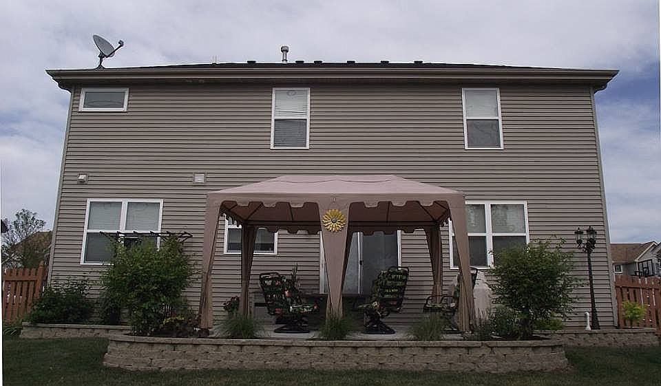 2nd image of 722 N Sleepy Hollow Ln