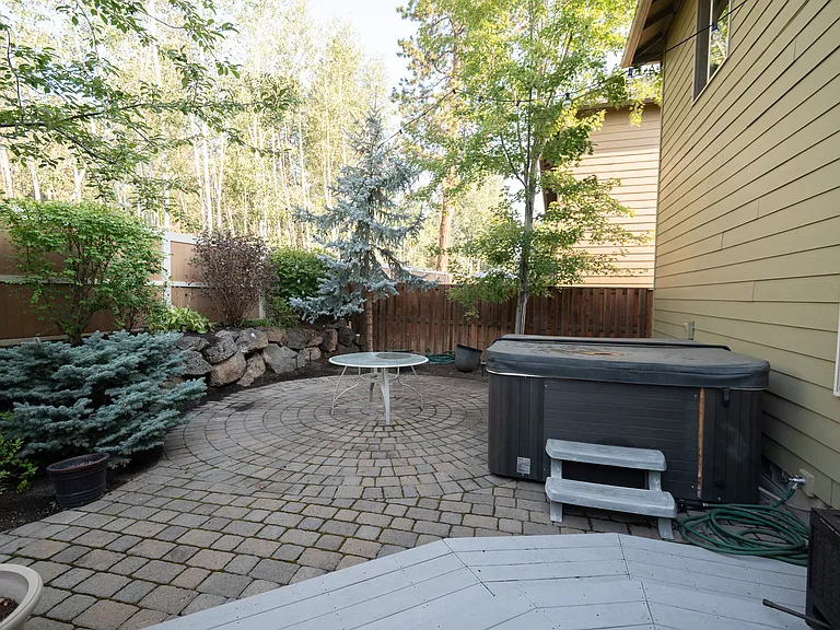 20466 Jacklight Ln — Photo 30