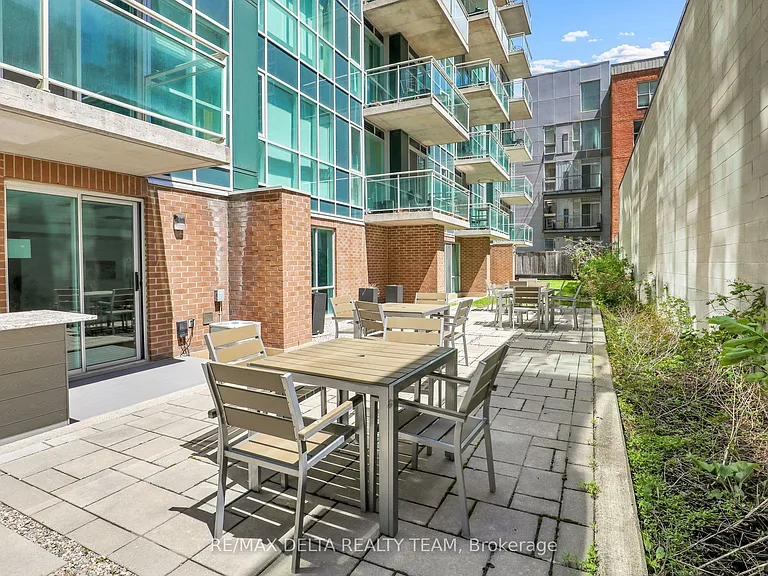 134 York St #205 — Photo 32