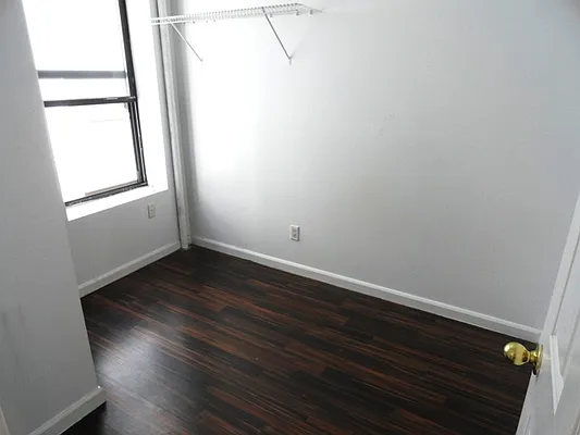 Rented by City Connections Realty | media 10