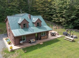 211 Hidden Ln, White River Junction, VT 05001