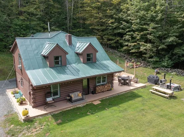 211 Hidden Lane, Hartford, VT 05001