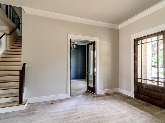 5th image of 400 High Brook Dr