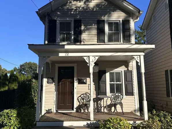 22 Maplewood Ave, Cranbury, NJ 08512