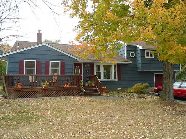 1st image of 18 Archer Dr