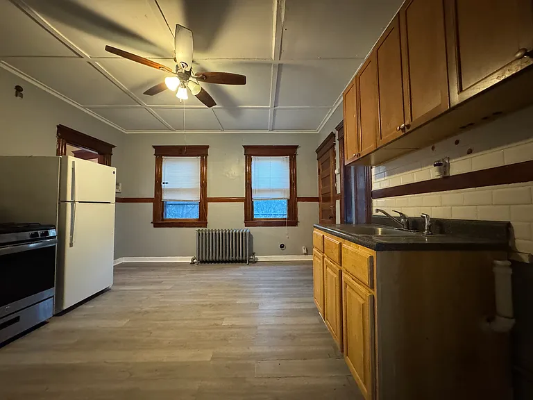 117 Highland Ave #2 — Photo 6