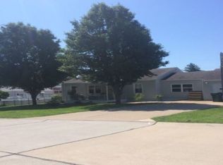 9108 Southview Ln, Saint Louis, MO
