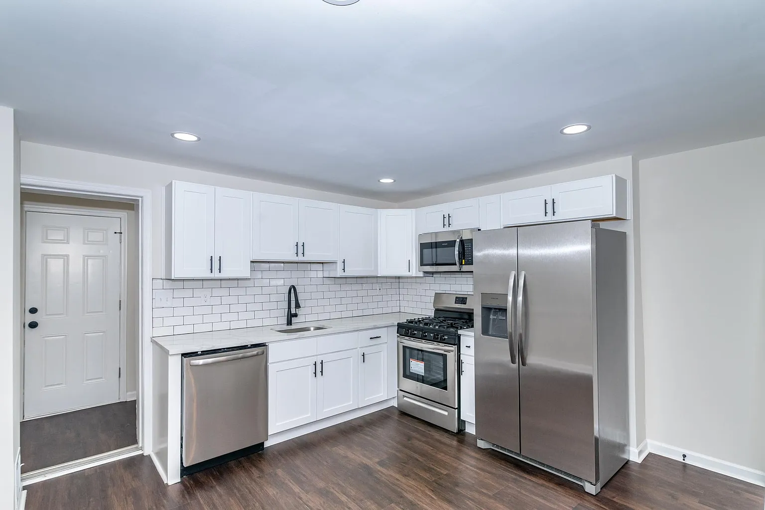 2655 Janney St photo 1