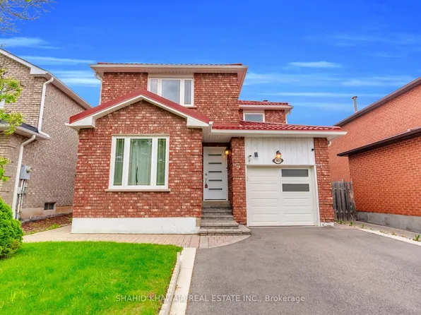7425 Doverwood Dr, Mississauga, ON L5N 6N3