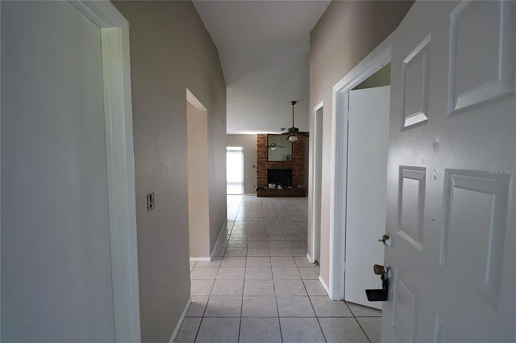 4 bed, 2.0 bath, 1539 sqft, $2,700 — Photo 2