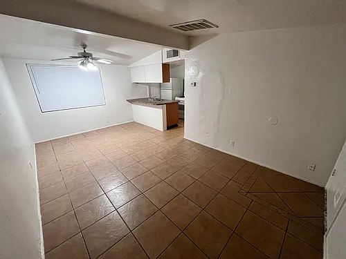 1644 N Beverly Ave Photo 1