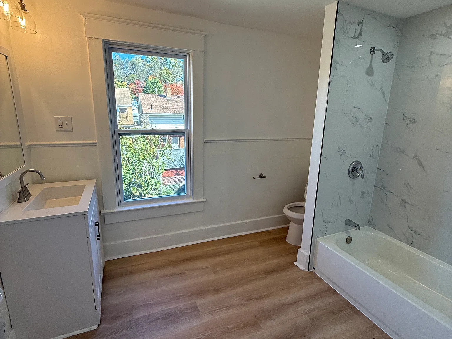 3 bed, 1.5 bath, 1587 sqft, $1,675 — Photo 3