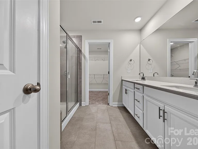 13222 Kenworth Rd — Photo 20