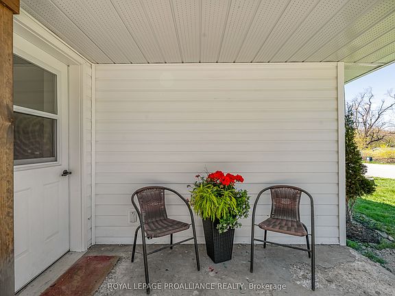 5th image of 192 Crookston Rd