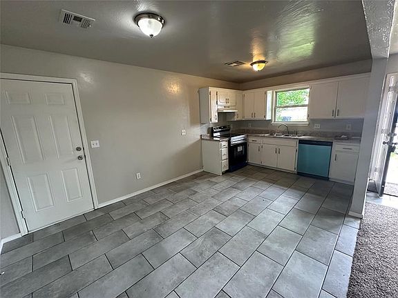 5th image of 3241 S Clegern St