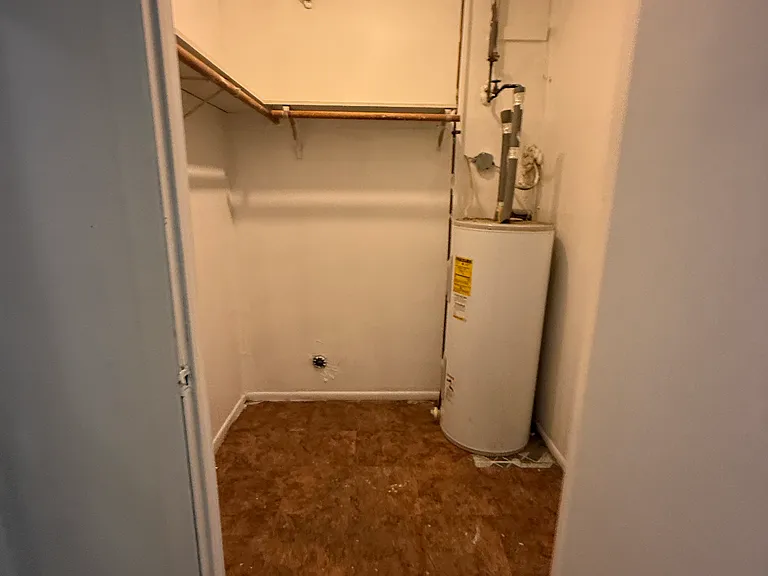 1677 E Main St #1A — Photo 8