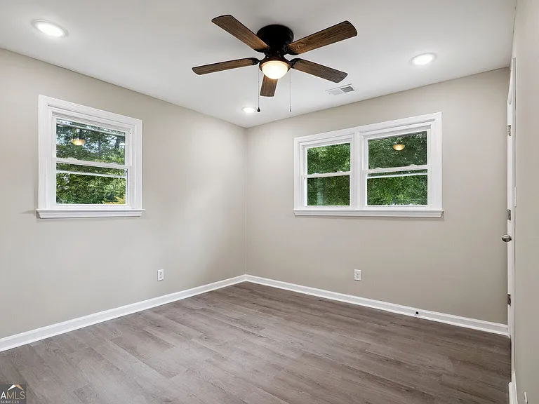 3583 Steinhauer Rd NE — Photo 12