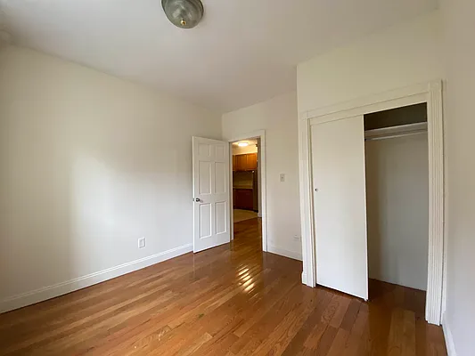 Rented by Urban Real Estate Property Group Inc | media 19