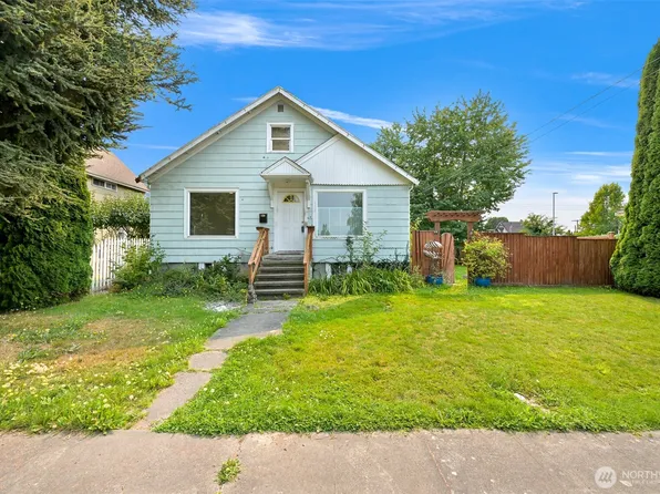 112 Milwaukee Street, Mount Vernon, WA 98273