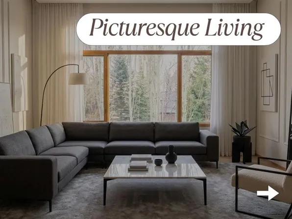 117 NW Woodpark Close SW, Calgary, AB T2W 6H1