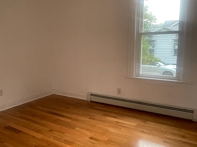 89 Franklin Ave #1 — Photo 1