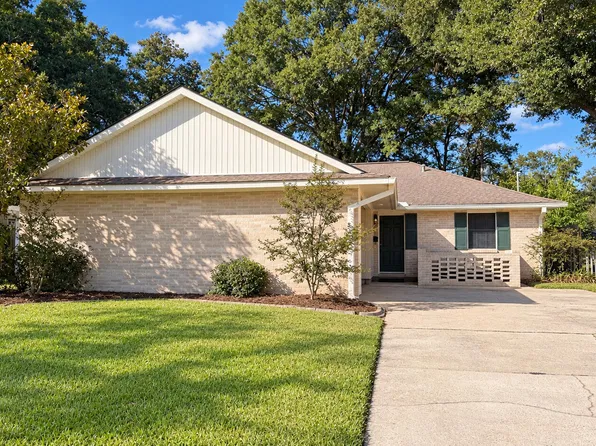 11423 E Black Oak Dr, Baton Rouge, LA 70815