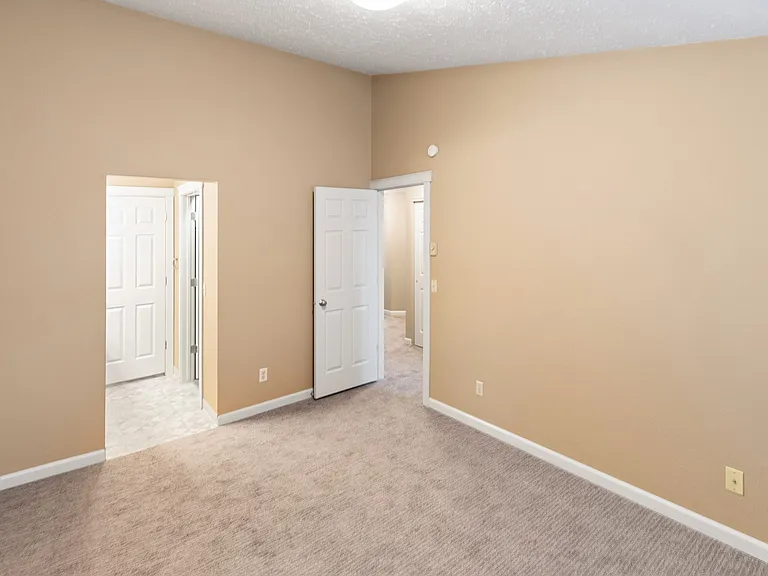 Graymayre Crossing Apartments — Photo 71
