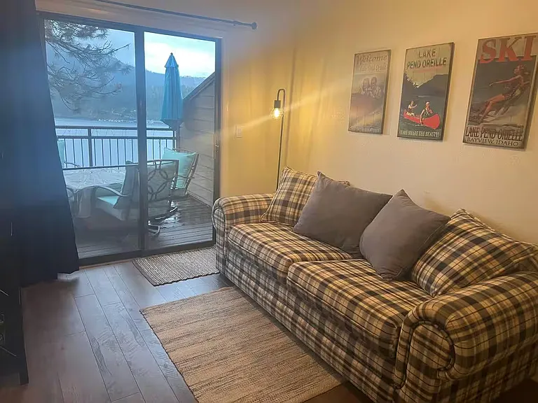 18126 E Duwamish Dr #18 — Photo 6