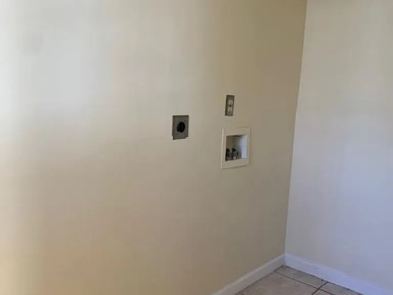 722 E Brookwood Pl — Photo 7