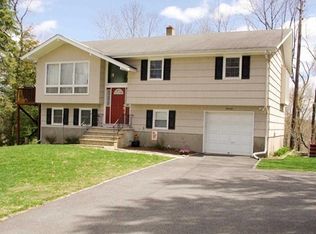 14 Aten Ct, Butler, NJ 07405