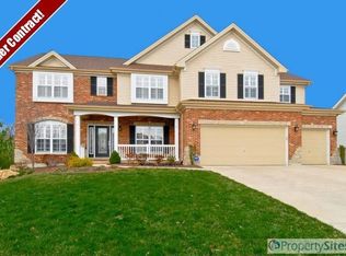 217 Hawthorn Meadows Ct, O'Fallon, MO