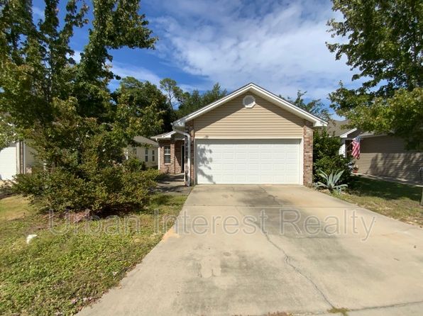106 Matt Blvd