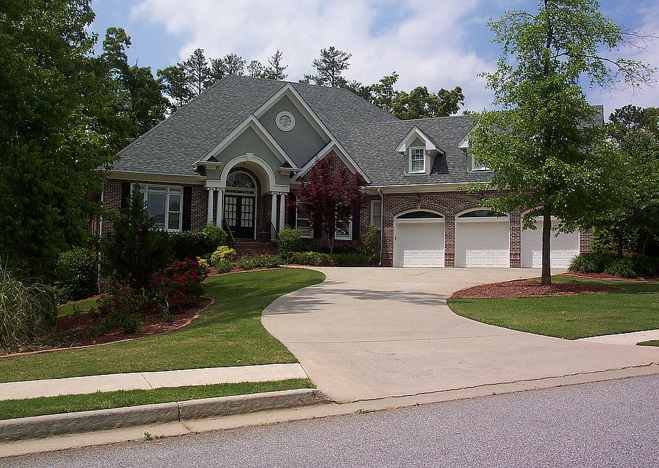 Front Exterior-3 Car Garage