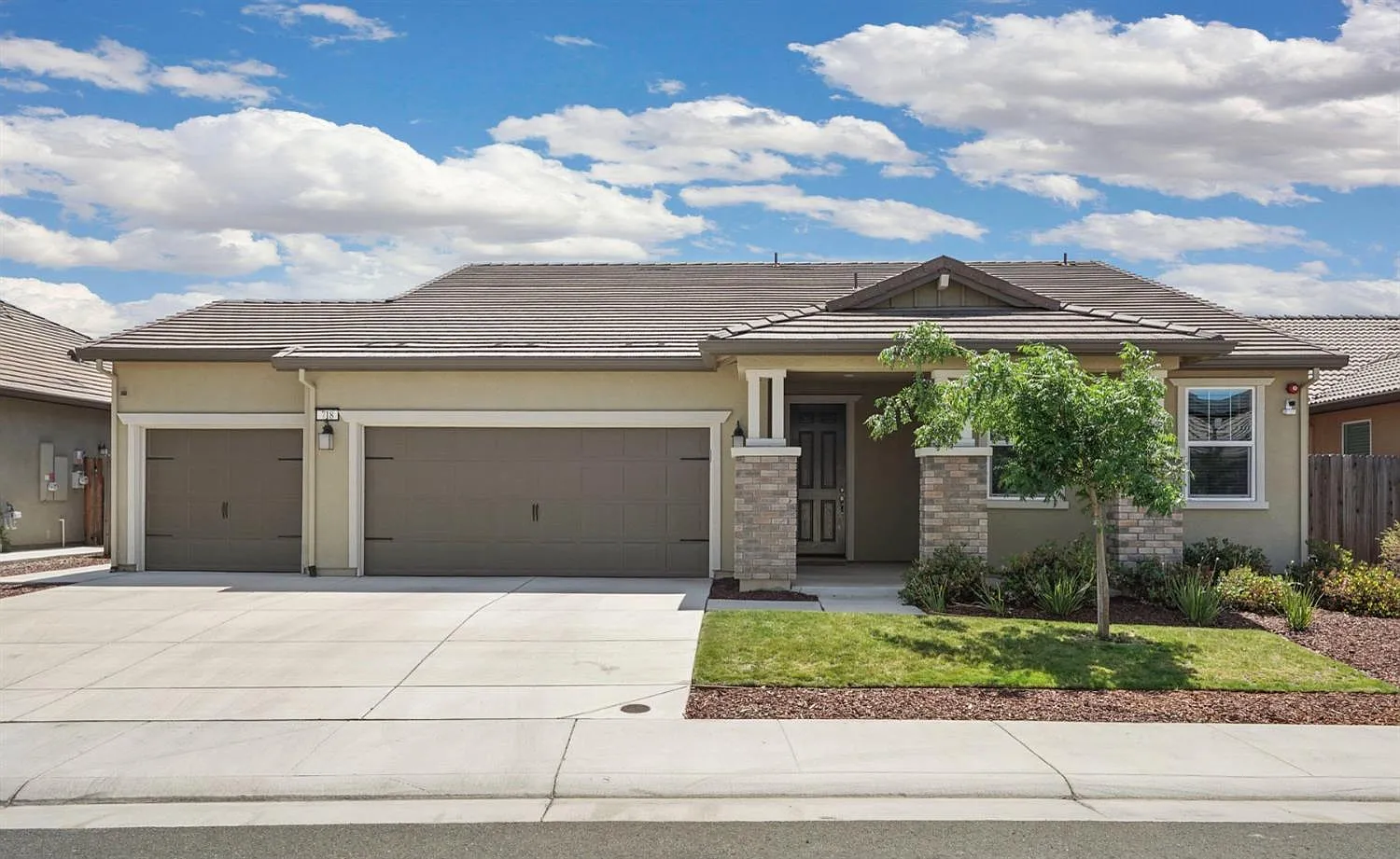 718 Lippi St photo 1