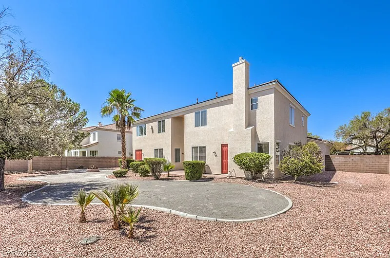 5 bed, 4.5 bath, 3925 sqft, $4,500 — Photo 4